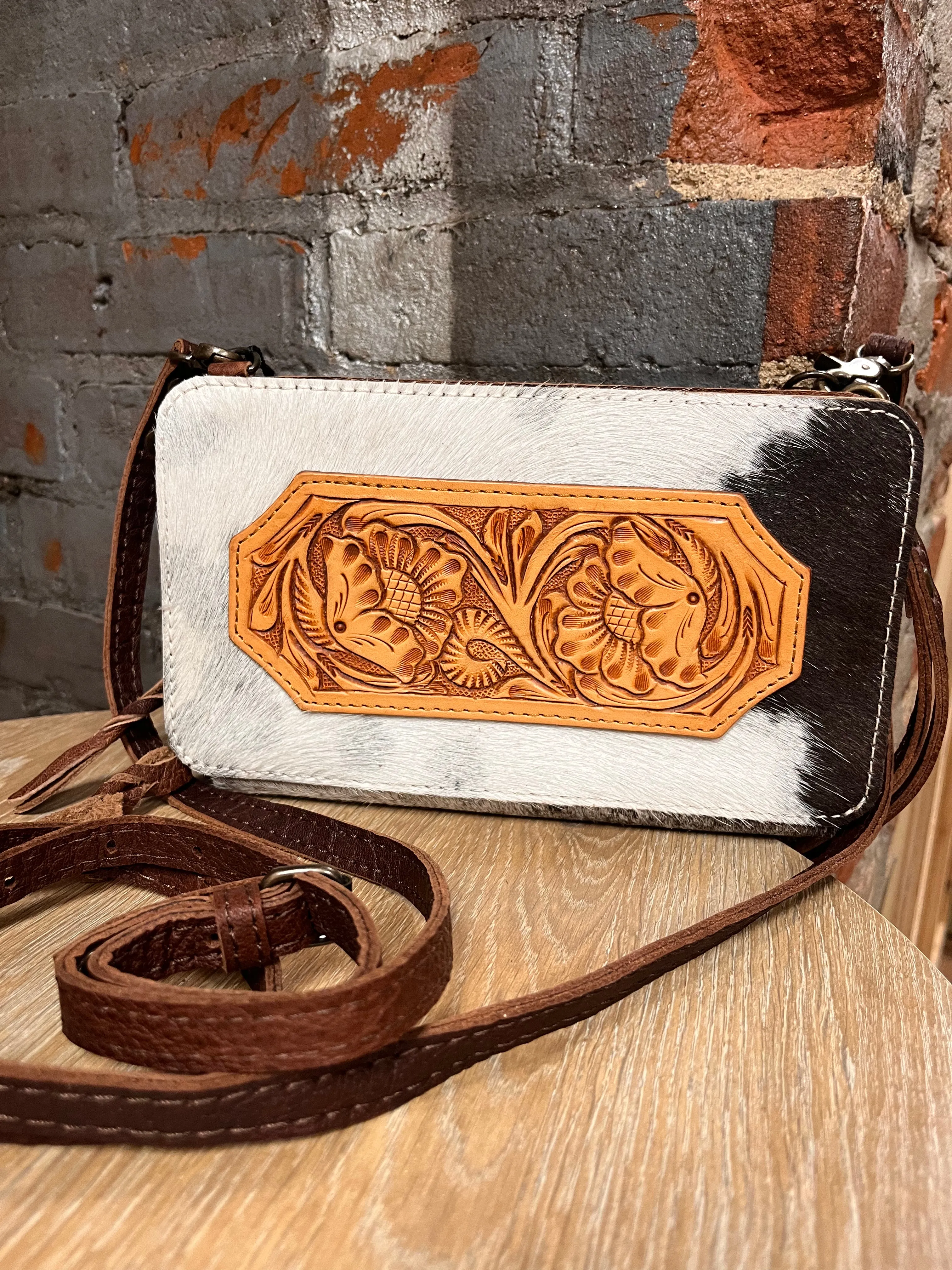 American Darling Hair On Cowhide Crossbody Wallet Cutch Purse ADBG807