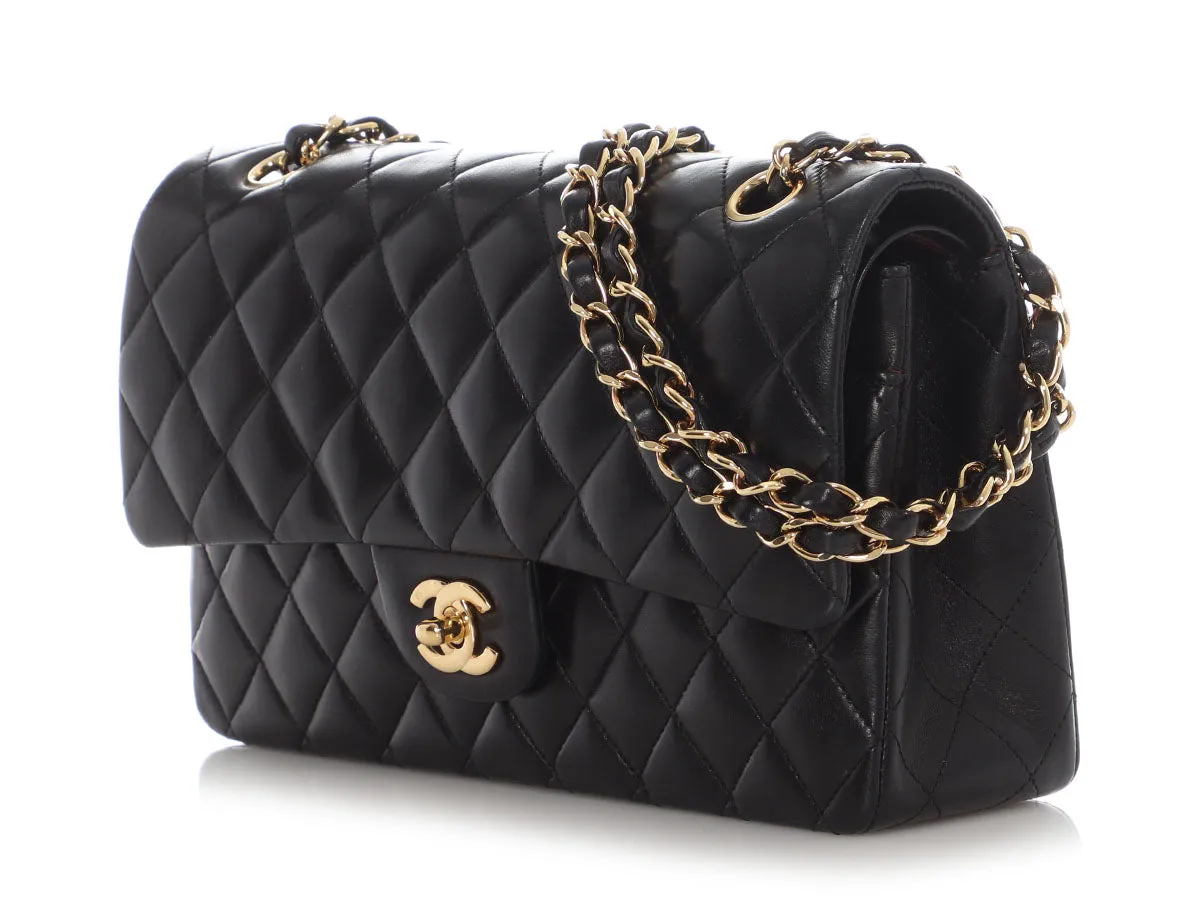 Chanel Medium/Large Black Quilted Lambskin Classic Double Flap Handbag - Timeless Elegance and Luxury