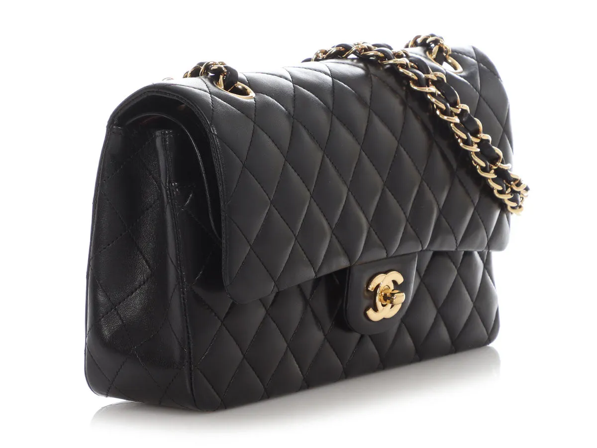 Chanel Medium/Large Black Quilted Lambskin Classic Double Flap Handbag - Timeless Elegance and Luxury