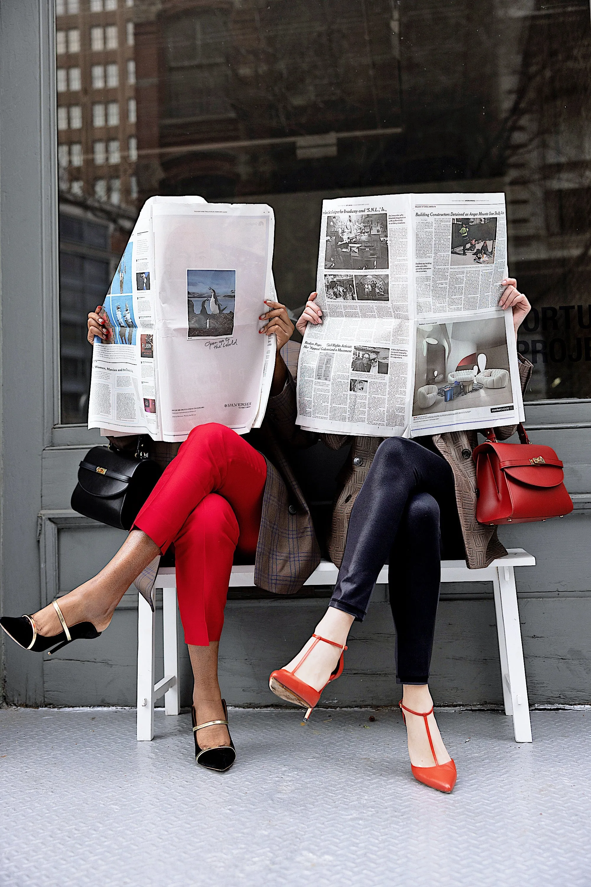 Classic New Yorker Bag in SoHo Red - Gold Hardware