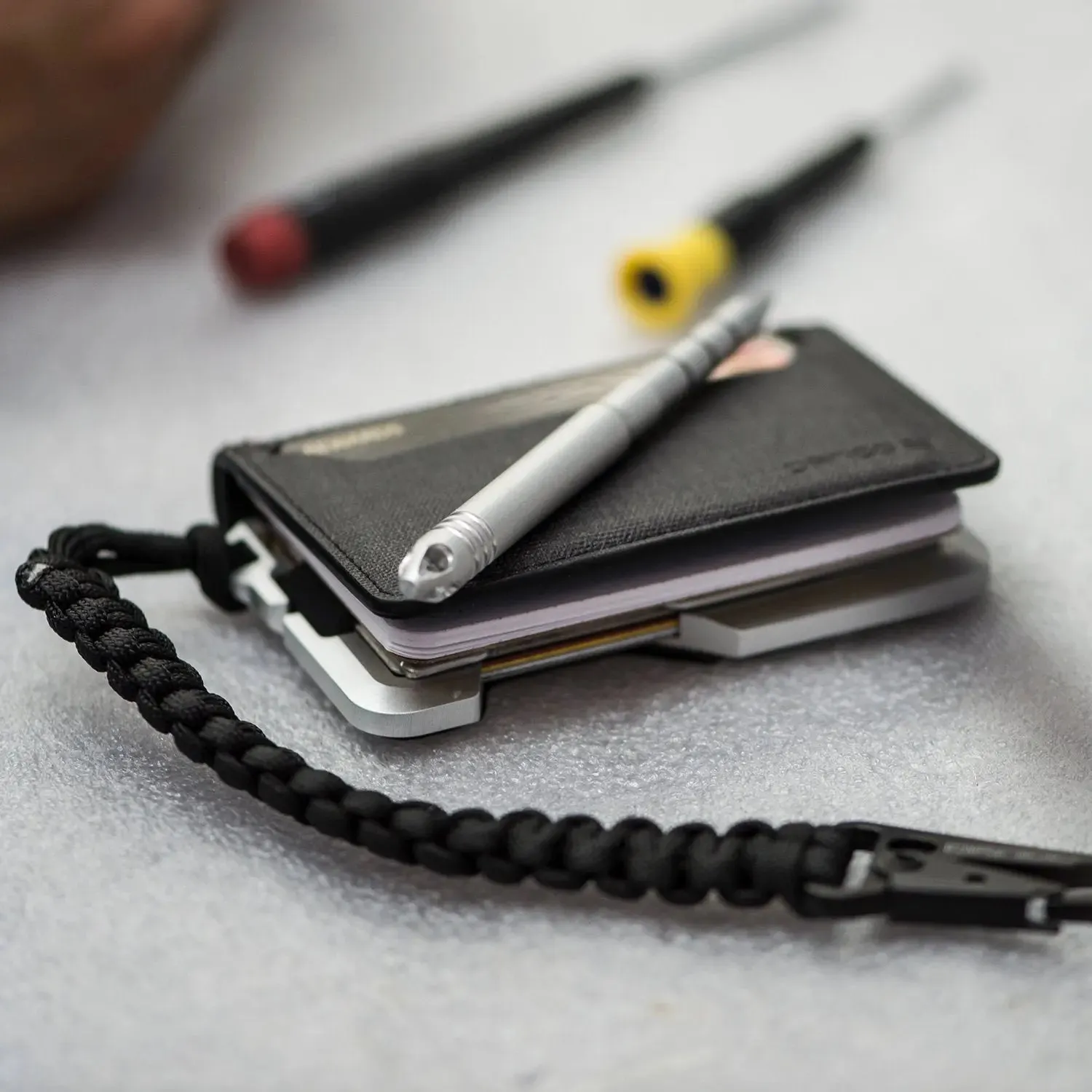 D01 Dapper Pen Wallet