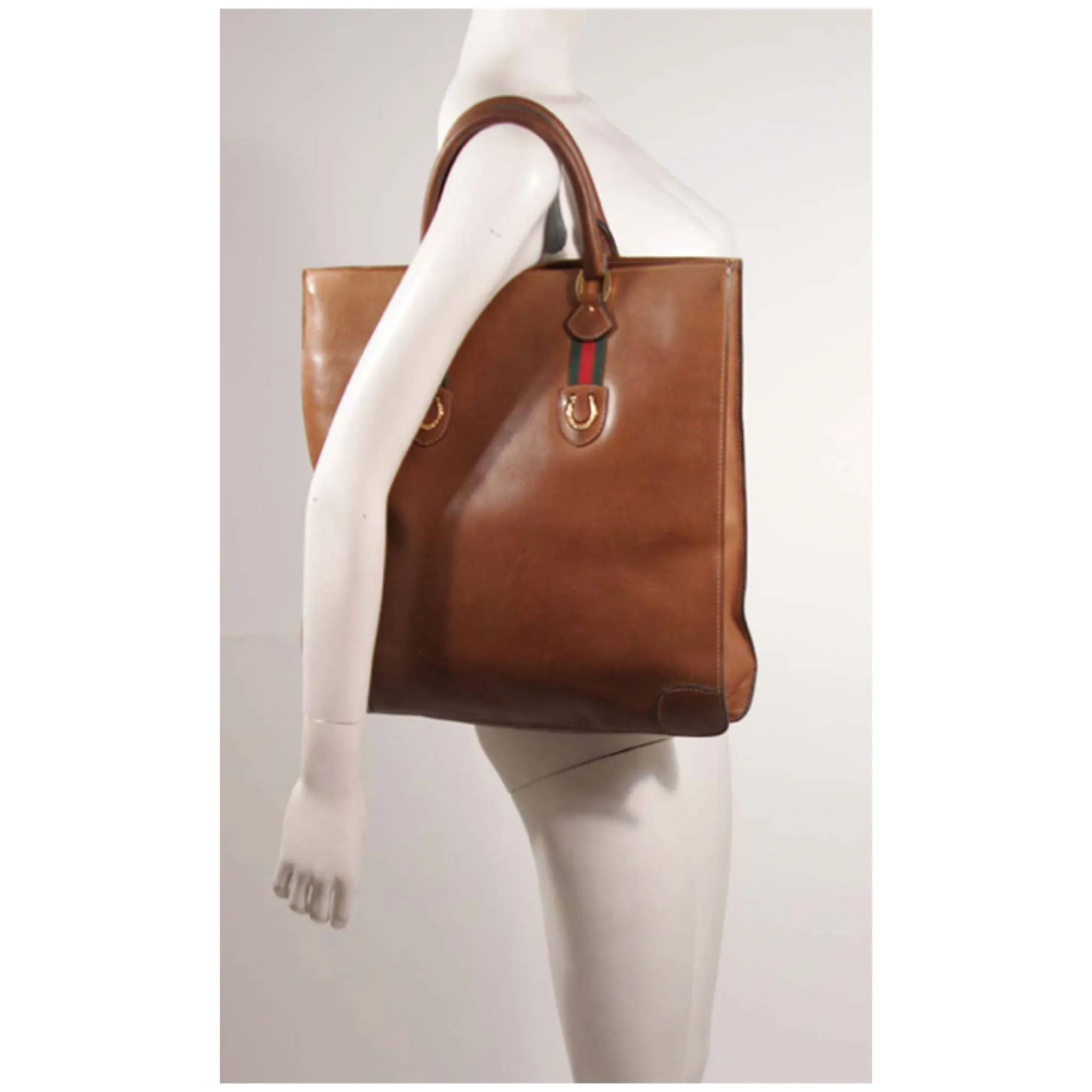 GUCCI Brown Leather Tote with Horse Shoe