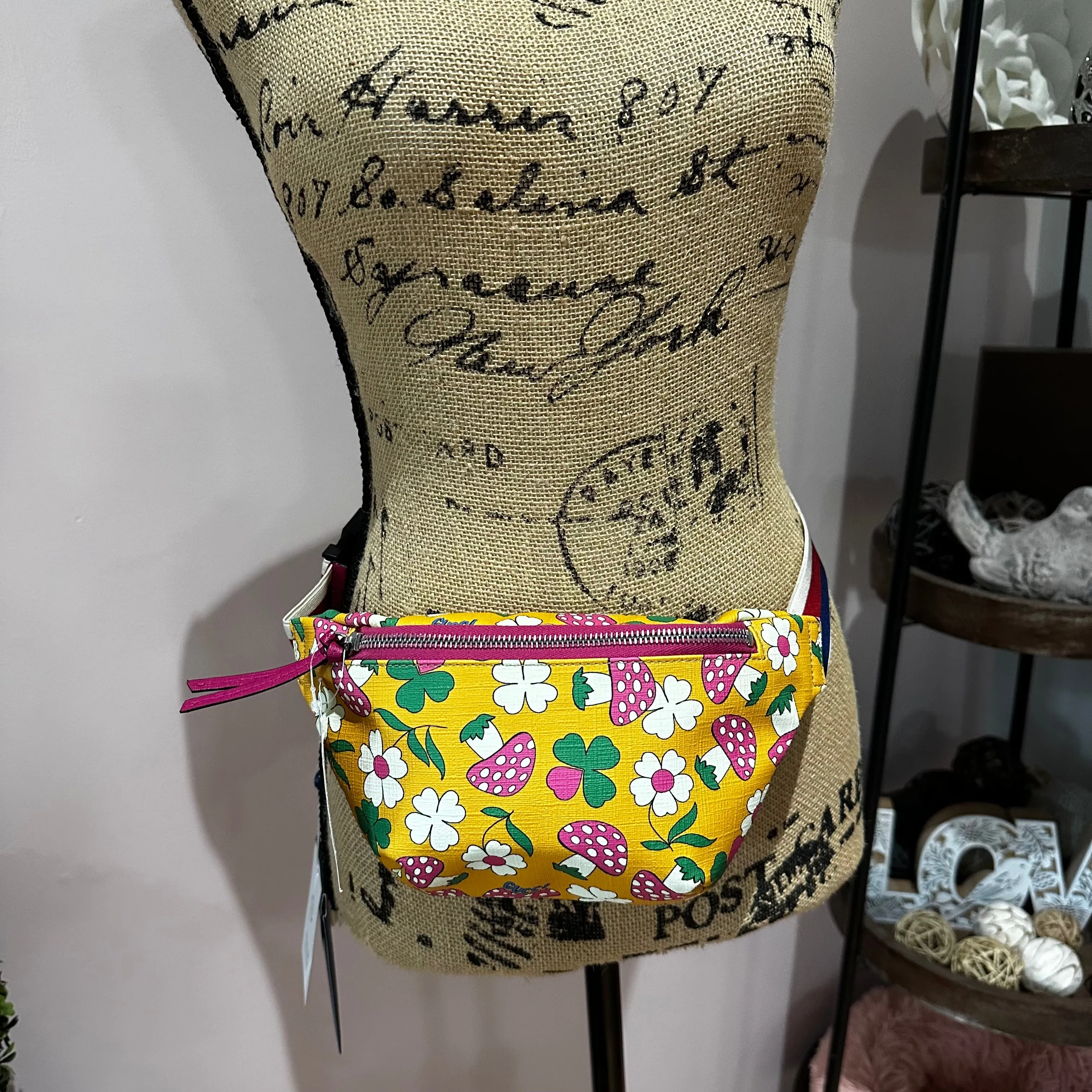 Gucci Floral/Mushroom Sling Bag/Fanny Pack/Bumbag