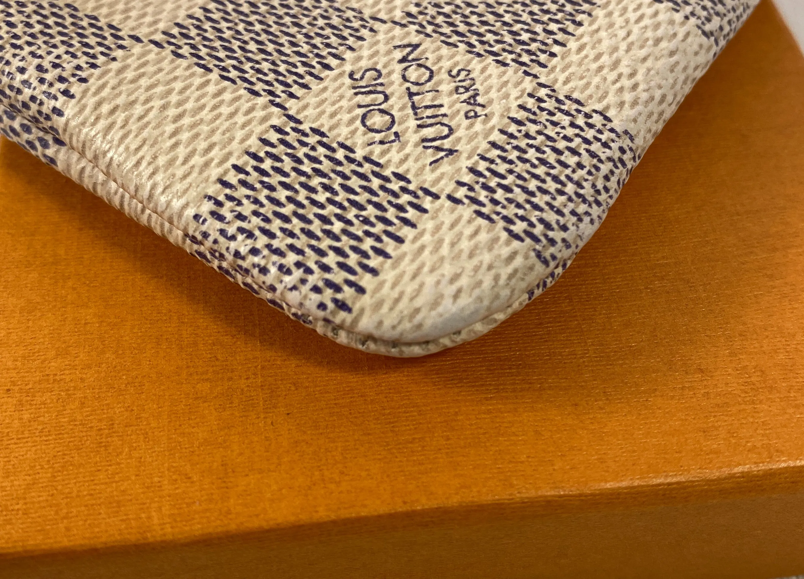 Louis Vuitton Damier Azur Key Pouch BOX