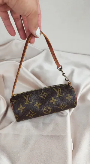 Louis Vuitton Monogram Papillon Pouch - 934