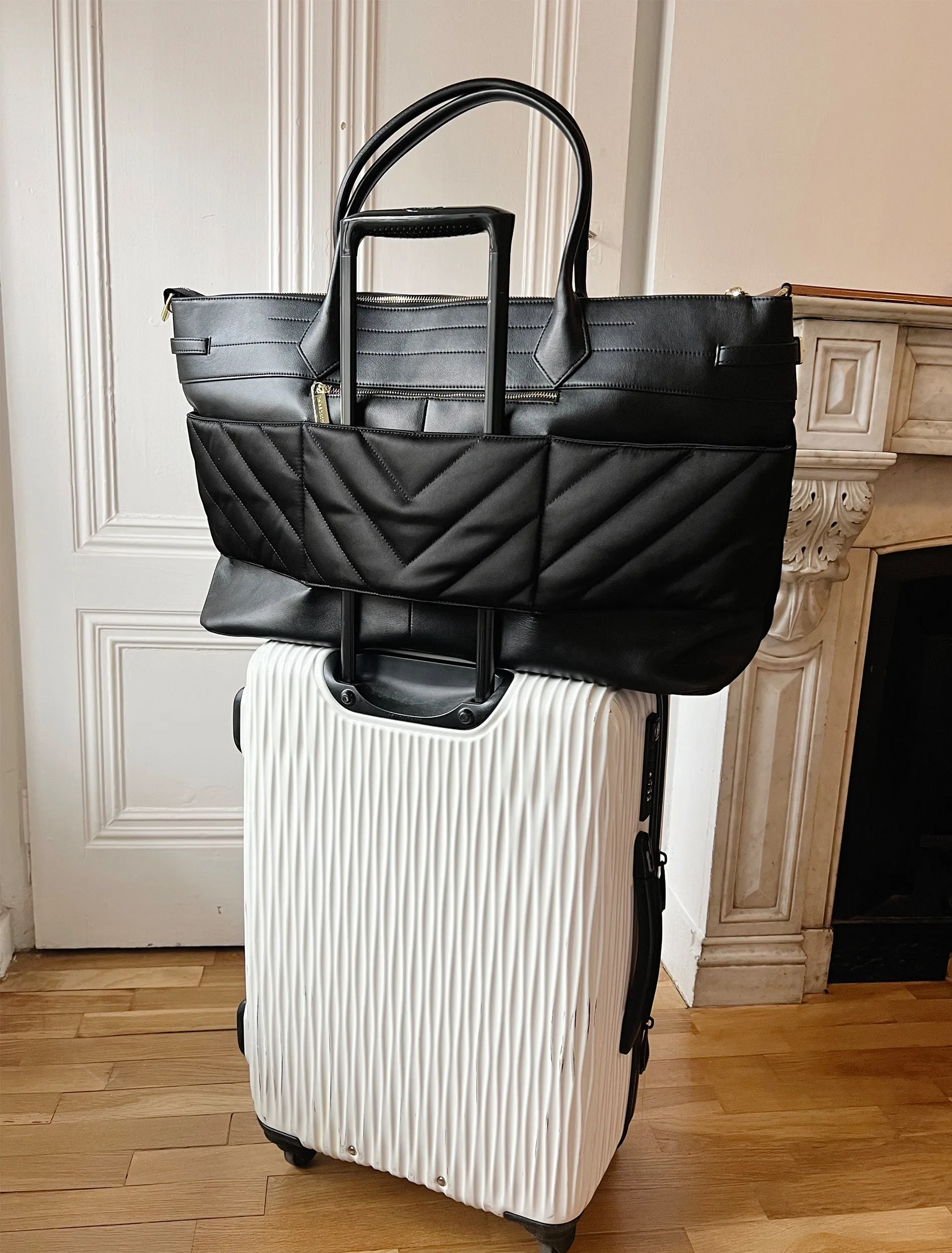 Meet Me in Paris Weekender Bag - Black